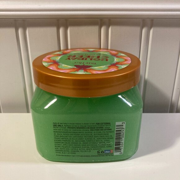 Tree Hut Limited Edition Holiday Cheer Shea Sugar Scrub 🌲 - Picture 2 of 2